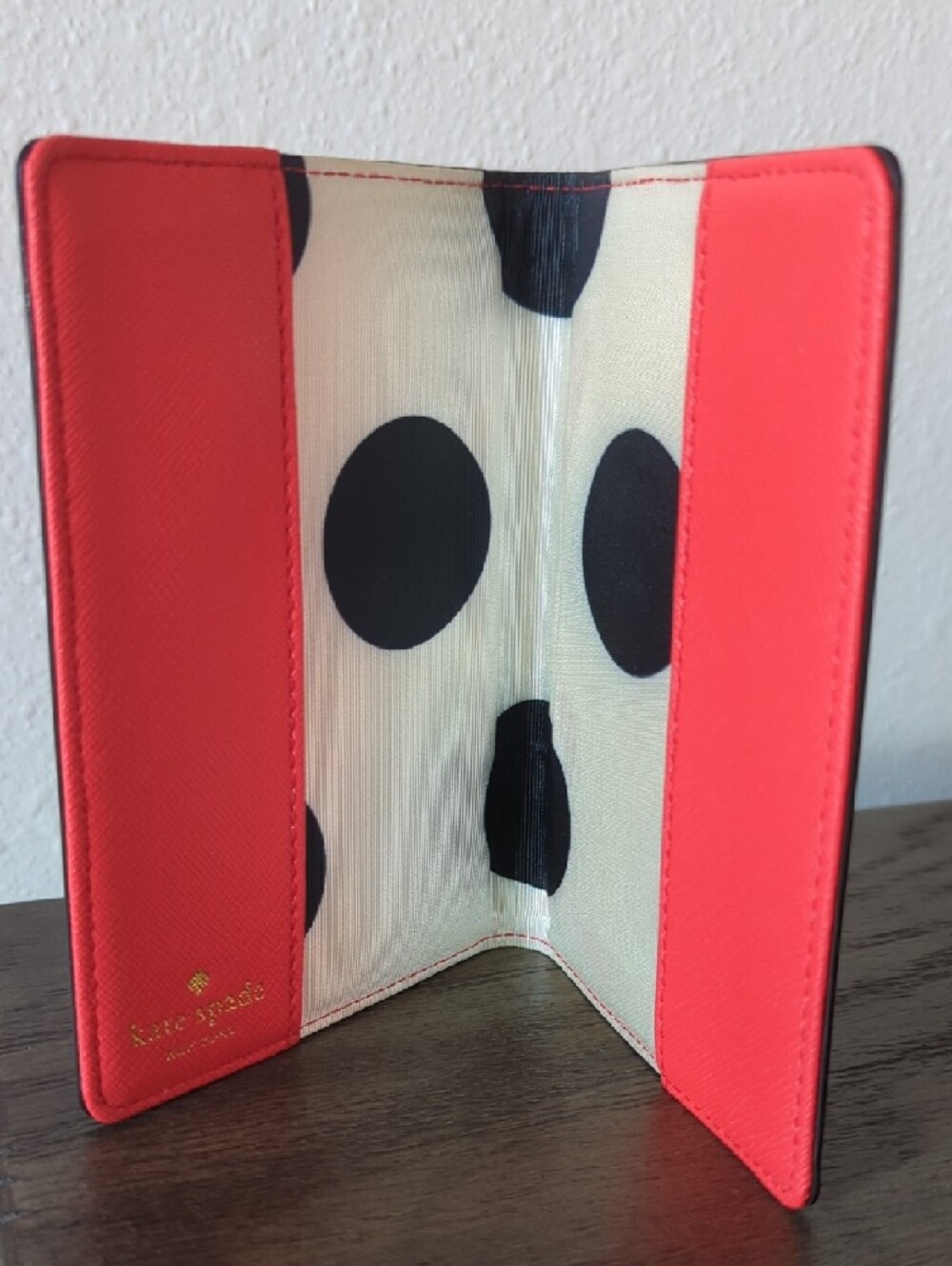 kate spade coral passport cover with gold foil - Picture 2 of 3